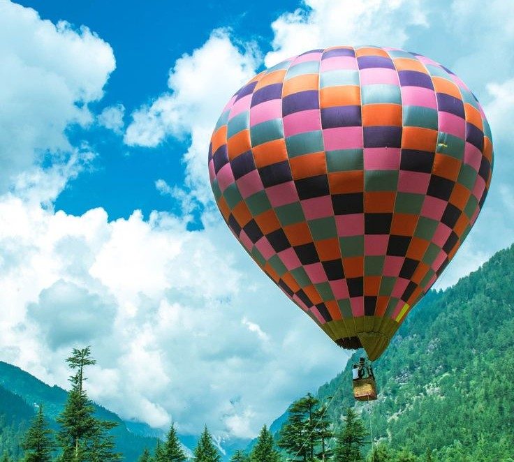 Hot Air Balloon Ride in Manali
